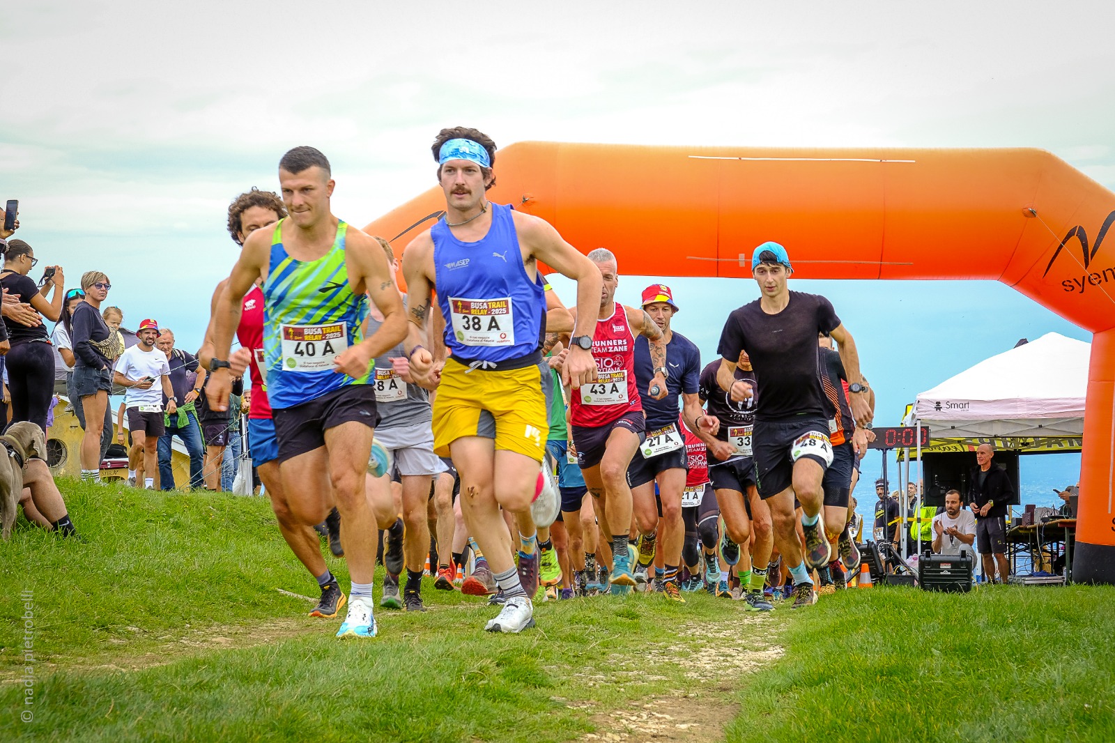 Bioton al Busa Trail Relay 2025: una staffetta tra cielo, vento e Monte Novegno