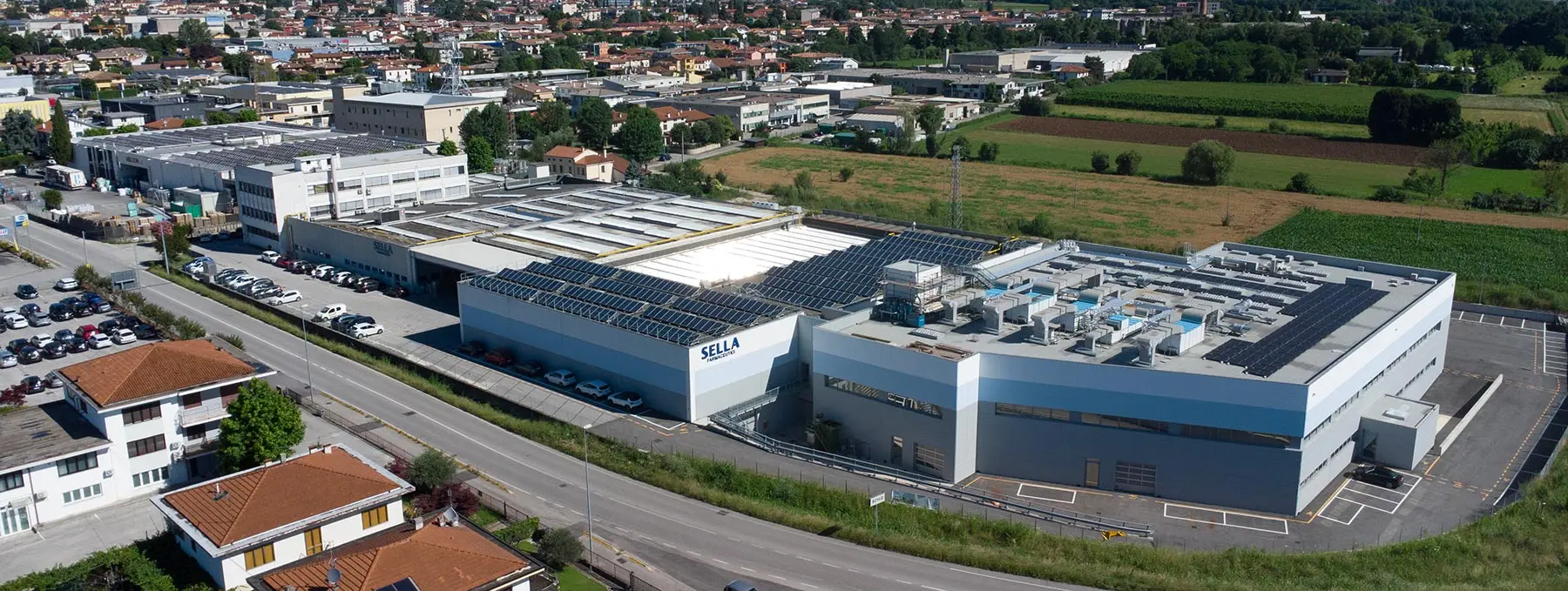Vista aerea dello stabilimento Sella Farmaceutici — Schio (VI)